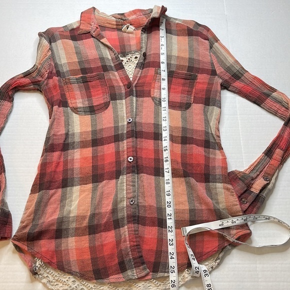 We The Free Mixed Media Plaid and Crocheted Button Down Size XS - Picture 8 of 9